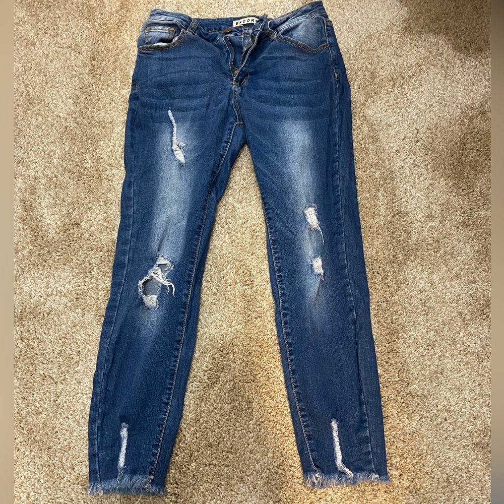 Blue jeans- jeans say 9 but not a true 9 A LOT smaller